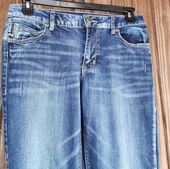 Maurices Ladies Cropped Jeans - Picture 2 of 7